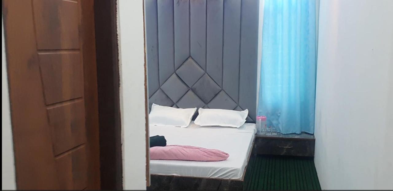 Srīnagar Hotel Resonance Exotic מראה חיצוני תמונה