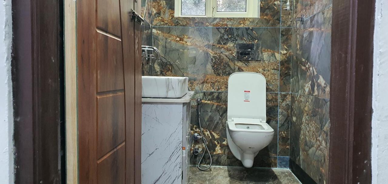 Srīnagar Hotel Resonance Exotic מראה חיצוני תמונה