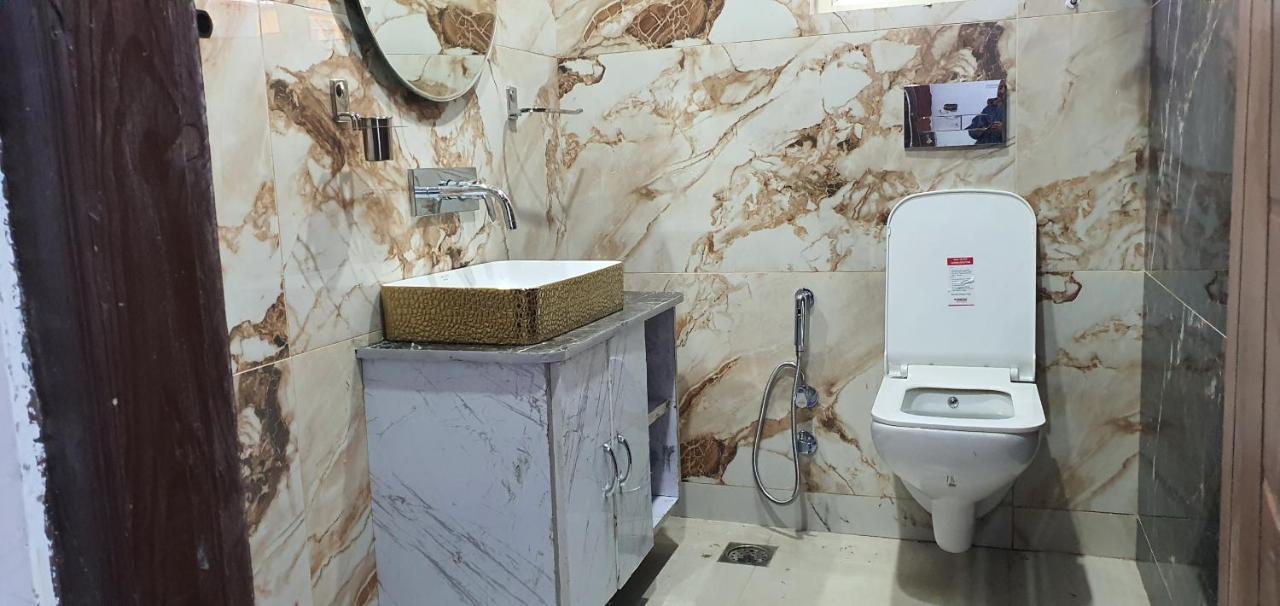 Srīnagar Hotel Resonance Exotic מראה חיצוני תמונה