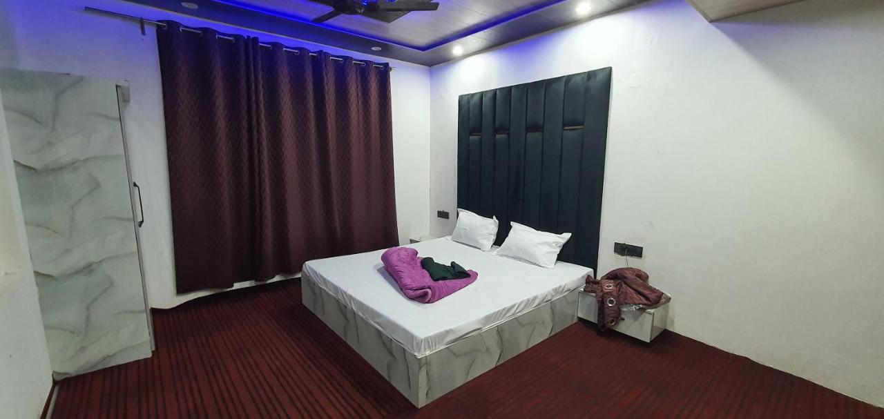 Srīnagar Hotel Resonance Exotic מראה חיצוני תמונה