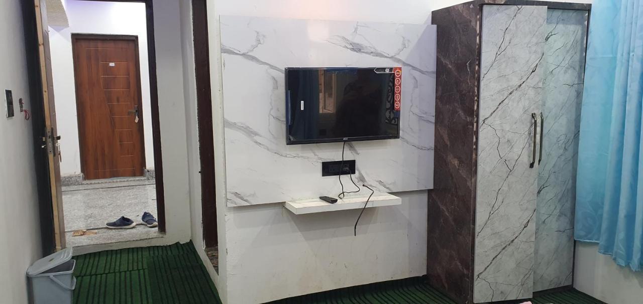 Srīnagar Hotel Resonance Exotic מראה חיצוני תמונה