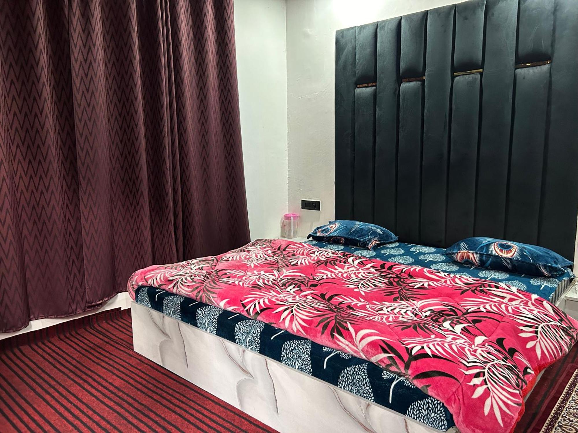 Srīnagar Hotel Resonance Exotic מראה חיצוני תמונה