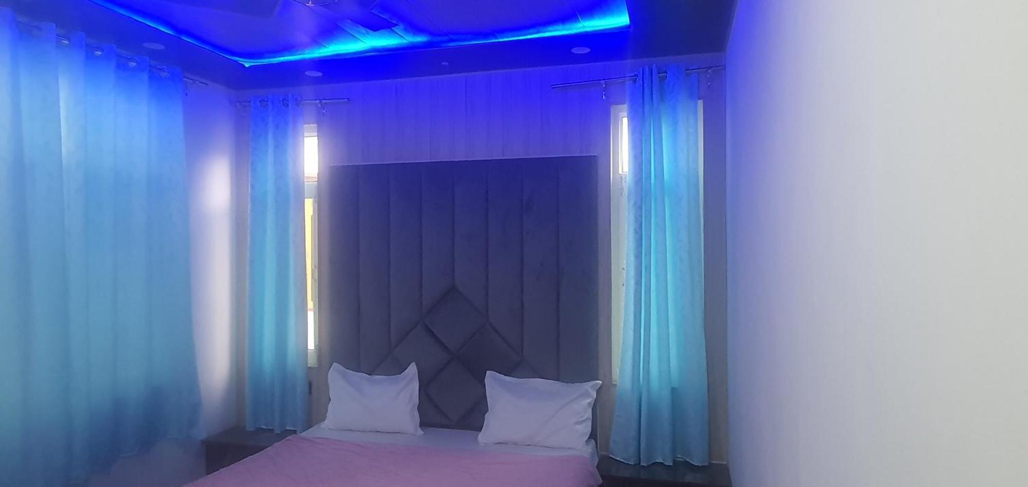 Srīnagar Hotel Resonance Exotic מראה חיצוני תמונה